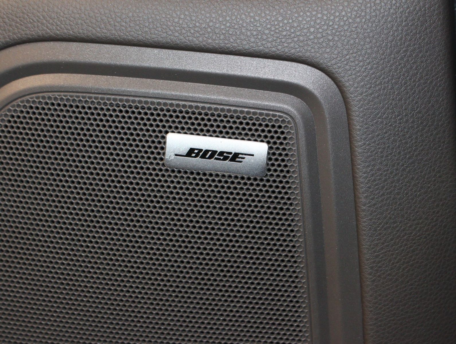 Fahrzeugabbildung Porsche Macan GTS Sport Design Sport Chrono*Pano