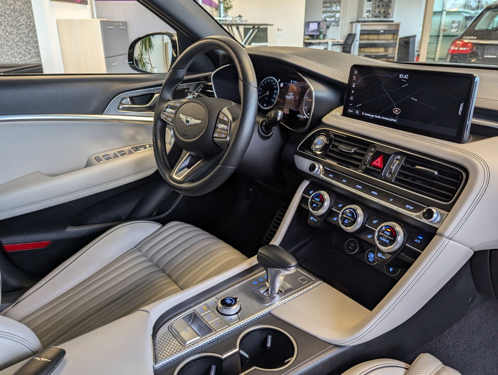 GENESIS G70 SB 2.2D Sport Lexicon 360° HUD Komfort-Paket - Image 11