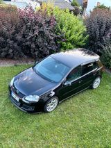 Volkswagen Golf V Pirelli gti / Golf 5 / Edition 30 - Volkswagen Golf: Pirelli V GTI