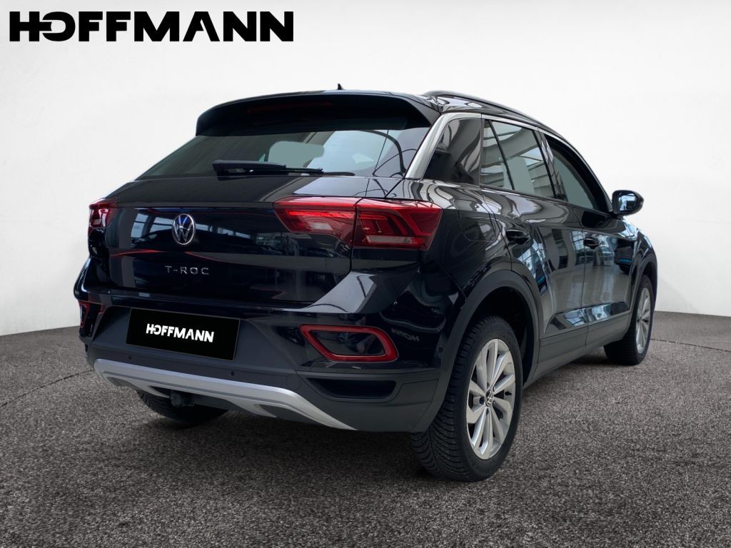 Fahrzeugabbildung Volkswagen T-Roc 1.5 TSI DSG Life Standheizung AHZV