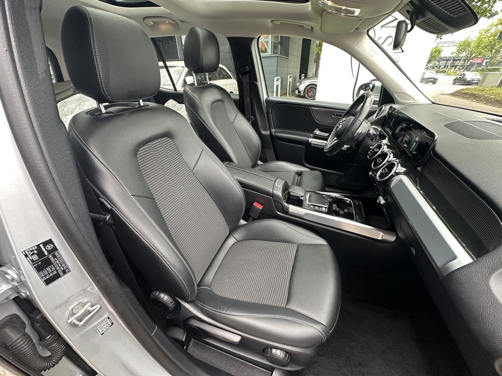 Mercedes-Benz GLB 180