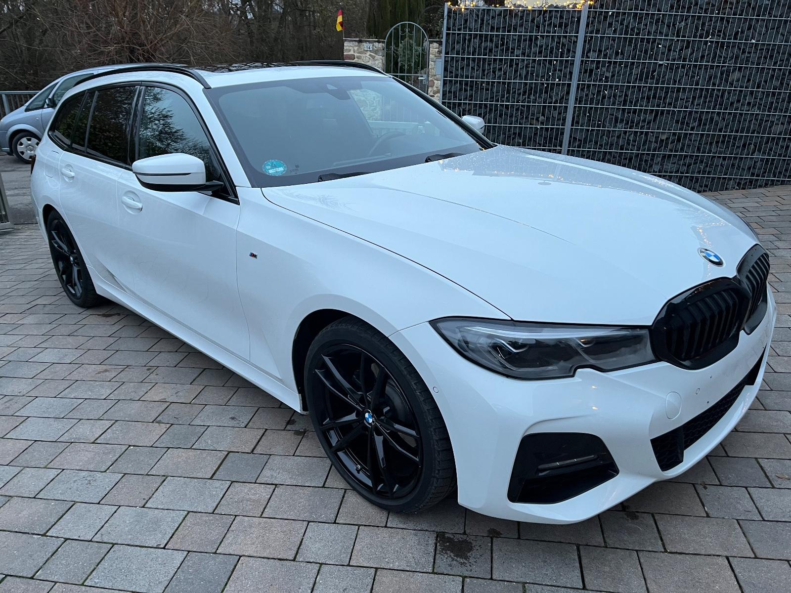 BMW 320d M Paket SAG LivePR Laser Pano Hifi AHK 19