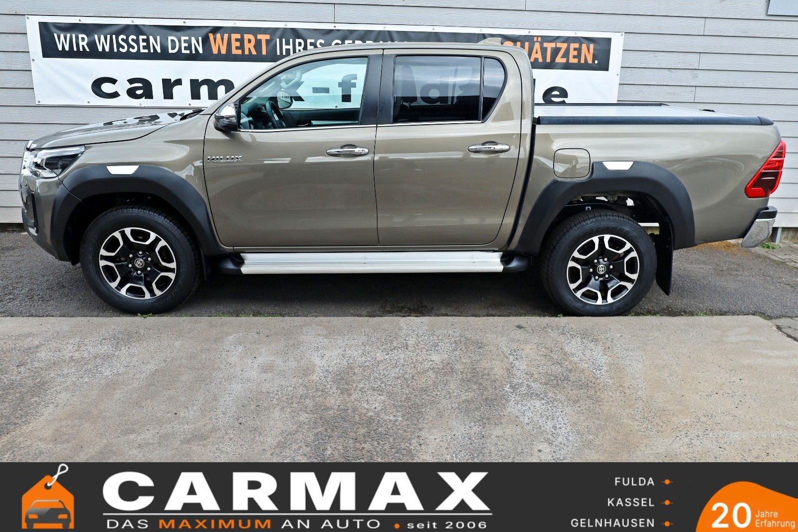 Fahrzeugabbildung Toyota Hilux 2.8 D-4D Executive, CarPlay, Kamera, Rollo