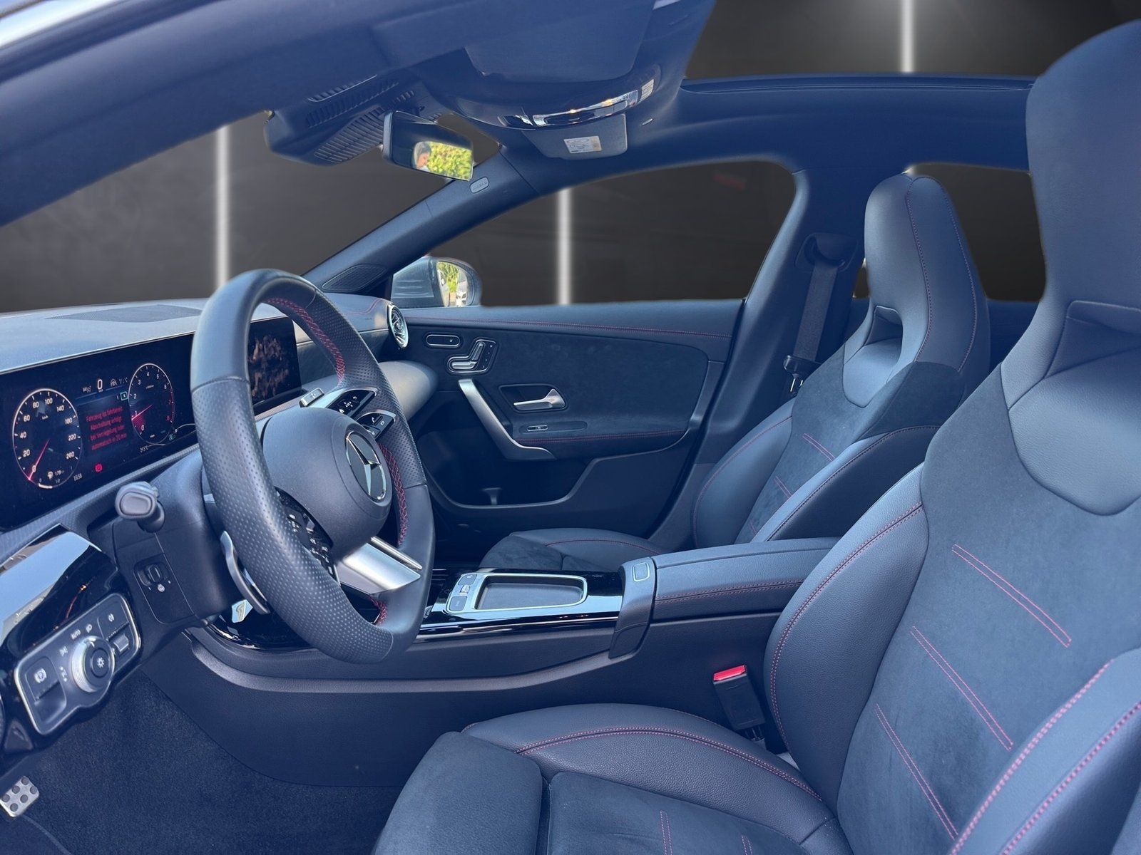 Fahrzeugabbildung Mercedes-Benz CLA 200 SB AMG*AHK*Pano*Distro*Totwink*360*HUD*