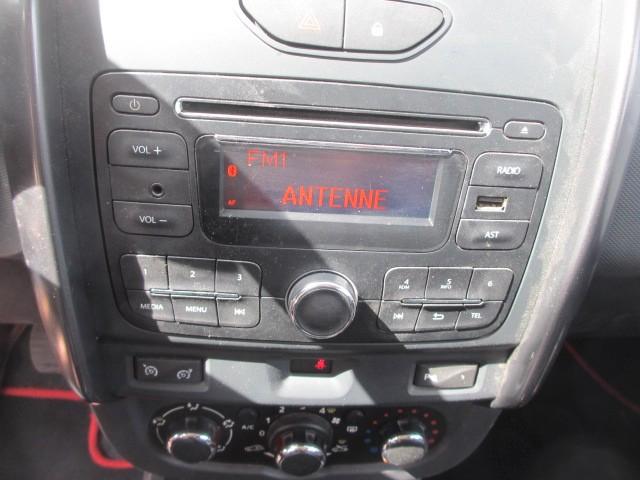 Dacia Duster 2015 — photo 14