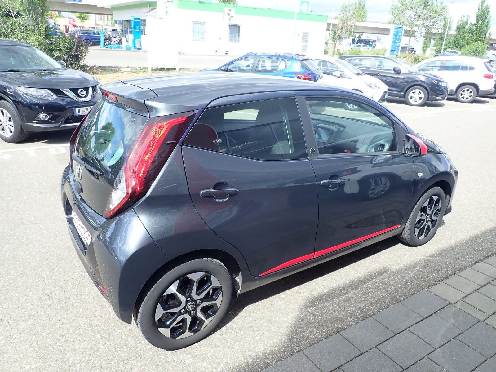 Fahrzeugabbildung Toyota Aygo x-play TEAMD