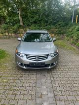 Honda Accord 2,2 i_DTEC Neu TÜV - Honda Accord aus 2008 mit Diesel-Antrieb: Kombi