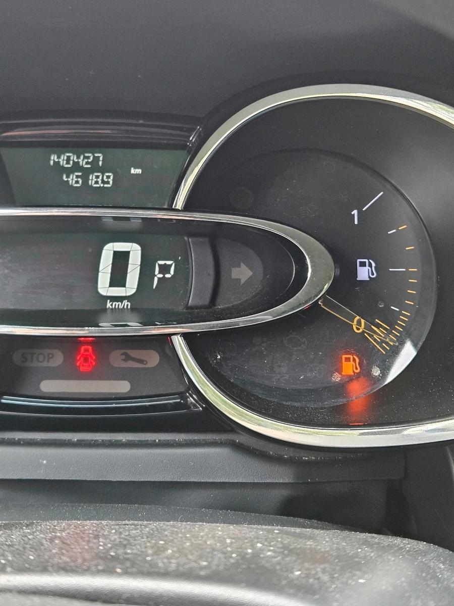 Renault Clio 2015 — photo 12