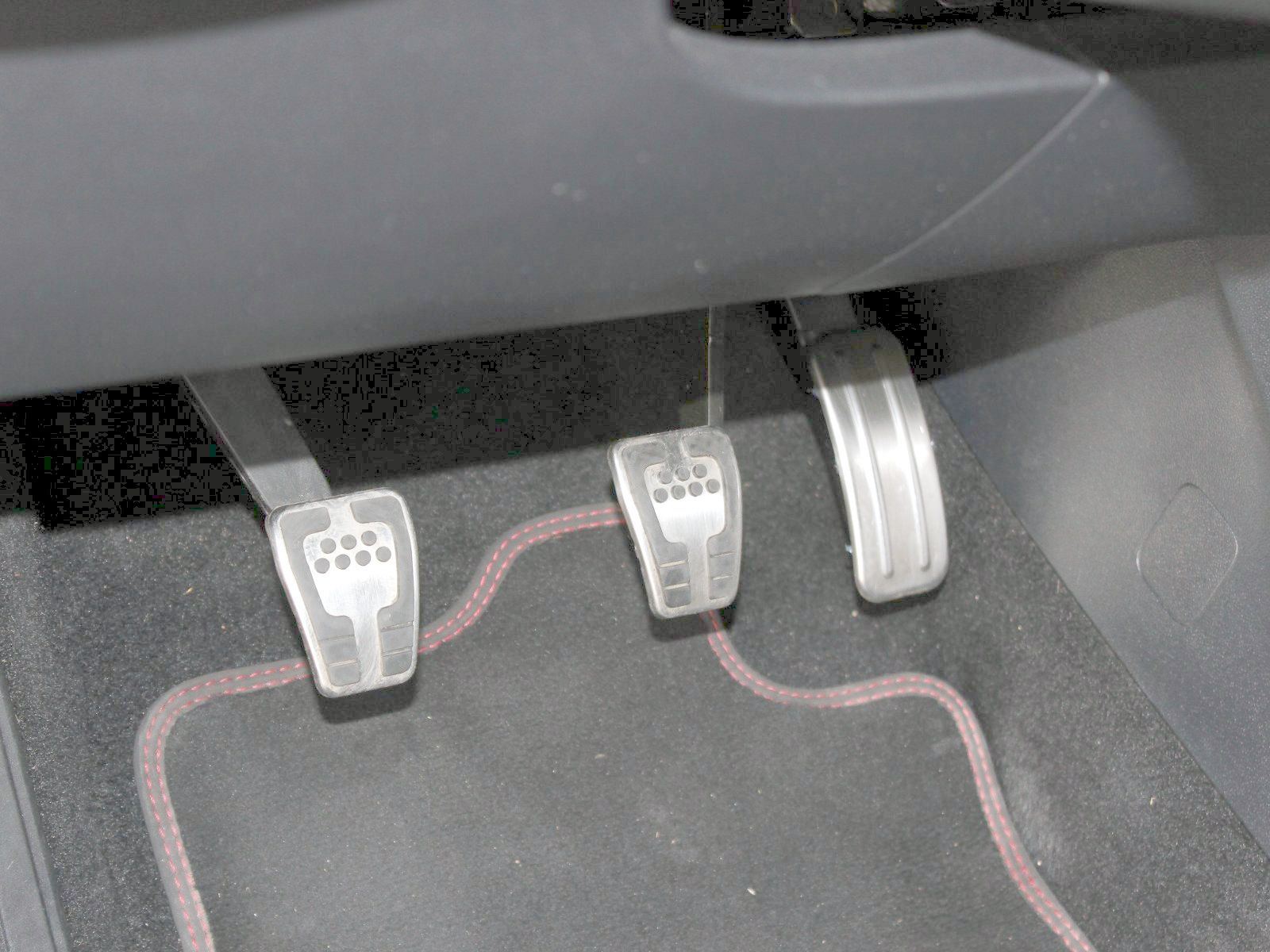 Fahrzeugabbildung Ford Puma ST-Line X 1,0 EcoBoost Mild Hybrid