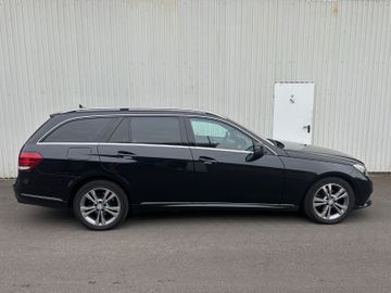 Mercedes E 220 - 6
