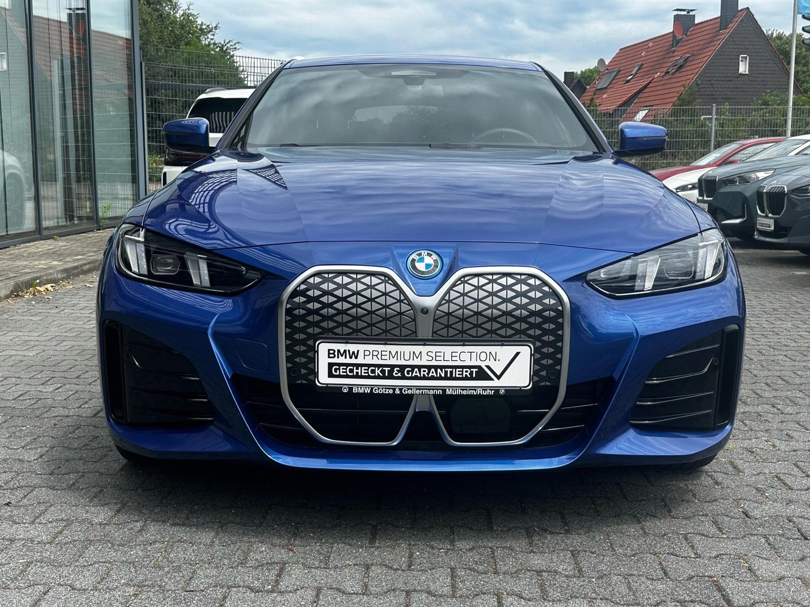 BMW i4 xDrive40 M Sport //HeadUp Stop&Go HiFi AHK