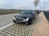 Mercedes-Benz E 320 AVANTGARDE /Panorama/Leder/Xenon - Mercedes-Benz E 320 in München