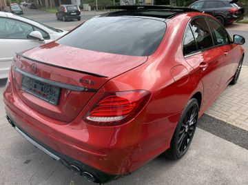 Mercedes E 220 - 4