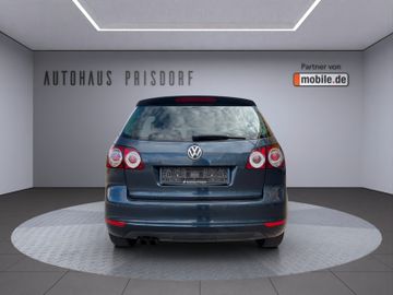 Volkswagen Golf - 6