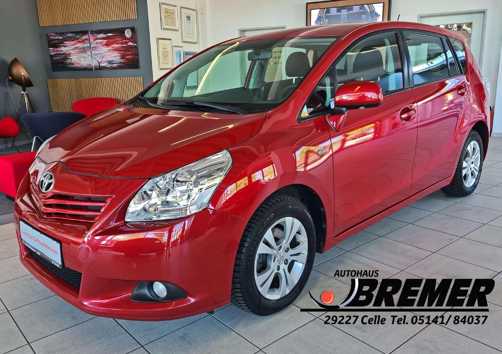 Toyota Verso Verso 1.6 + Allwetter + AHK+