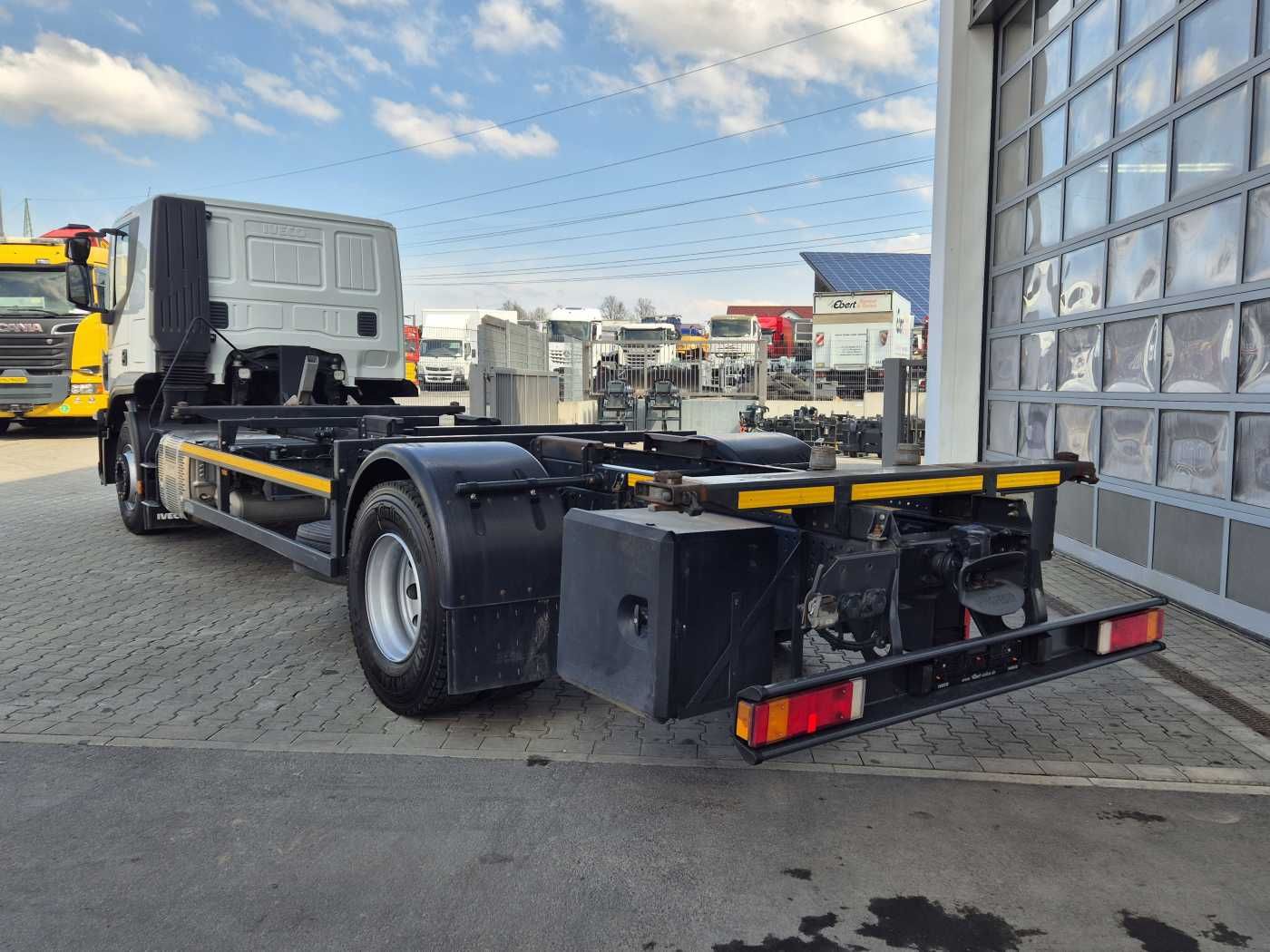 Fahrzeugabbildung Iveco Stralis AT190S31/P BDF Klima Standh. AHK Bett
