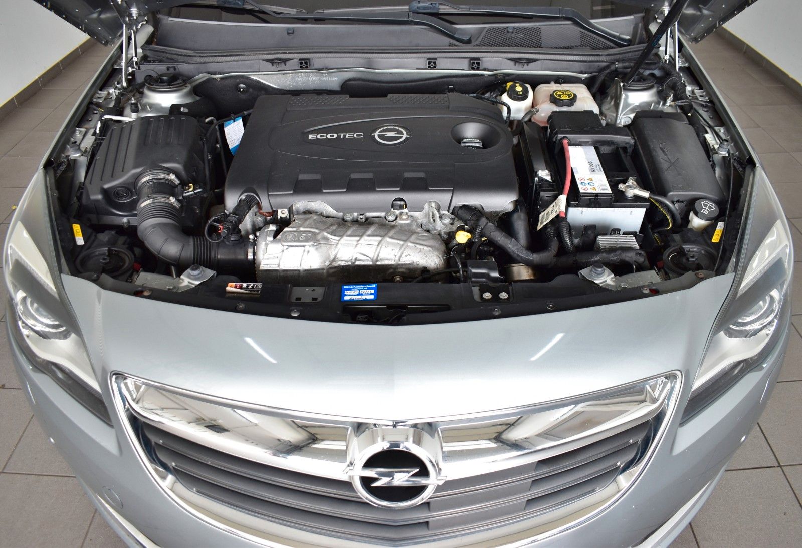 Fahrzeugabbildung Opel Insignia Lim. Innovation T.Leder,Navi,Xenon,ACC