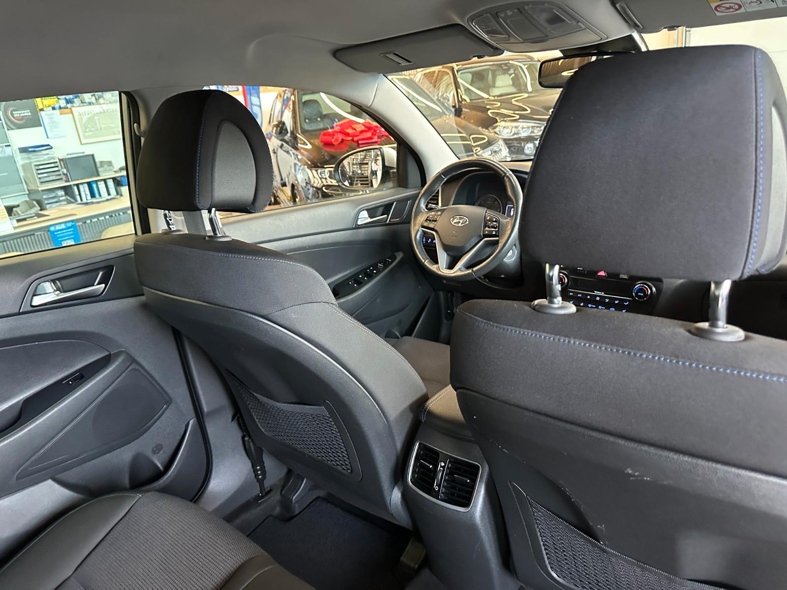 Hyundai Tucson Intro Edition 4WD *NAVI*TEMPOMAT*KLIMA*
