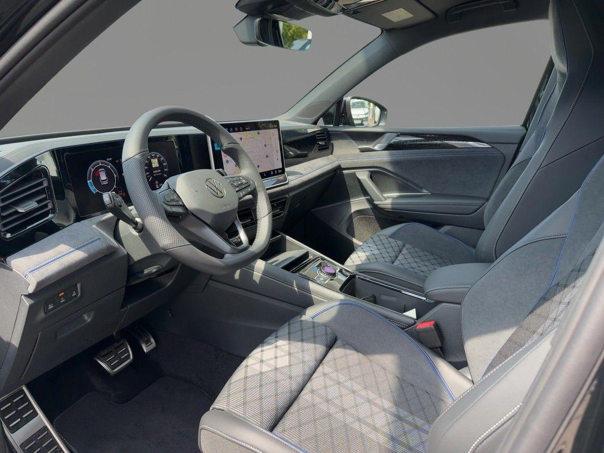 Volkswagen Tiguan R-Line 2.0TDI DSG WKR AHK BLK SHZ IQ-Driv