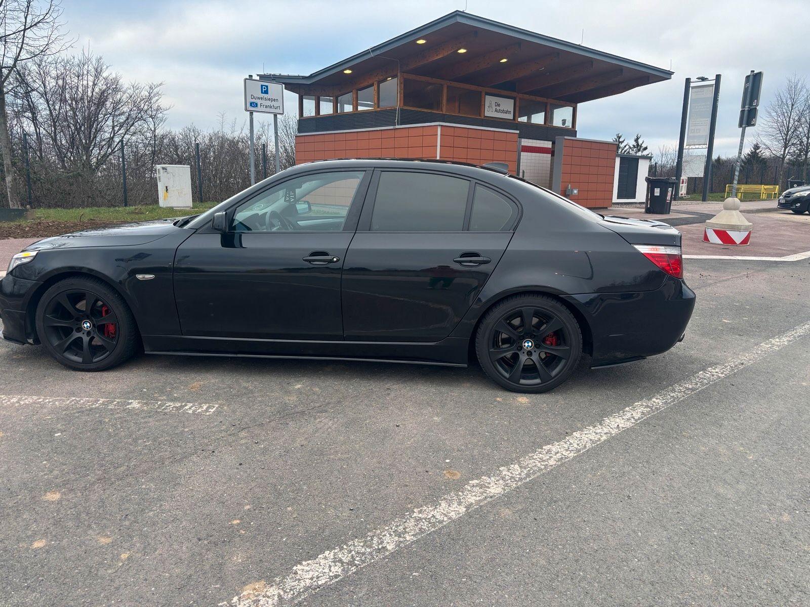 BMW 525