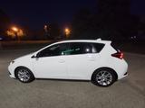 Toyota Auris 1.4 D Kamera Sitzheizung Tempomat Top - Toyota Auris: D4d