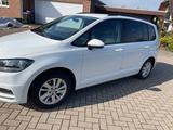 Volkswagen Touran 2.0 TDI DSG Comfortline AHK