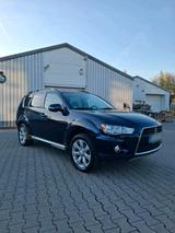 Mitsubishi mitsubishi outlander 2,2 diesel sehr gepflegt - Mitsubishi Outlander in Krefeld