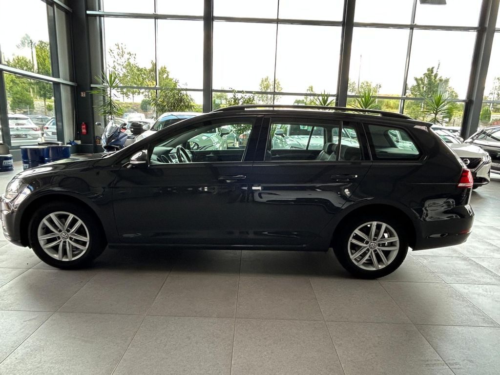 Image of Volkswagen Golf