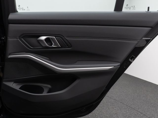 Foto Nummer 32: BMW 320d