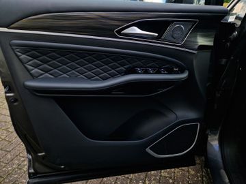 Bild 15 DFSK Forthing 4 PHEV