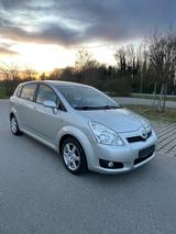 Toyota Corolla Verso 2.2-l-D-4D - - Toyota Corolla Verso: 2.2