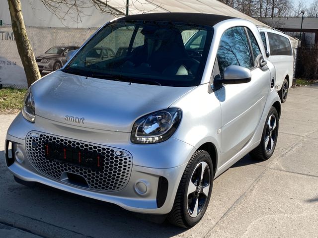 Smart ForTwo coupé 60kW EQ Batterie CarPlay Sitzheizun