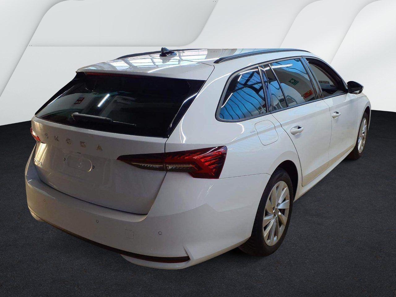 Fahrzeugabbildung SKODA Octavia Combi TDI Selection DSG Matrix Navi ACC