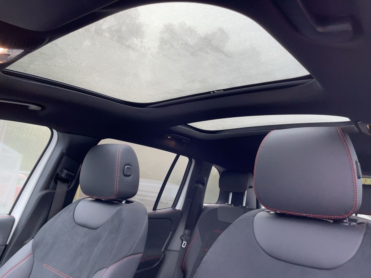 Fahrzeugabbildung Mercedes-Benz GLB 200 d 4M AMG/Night/360°/Pano