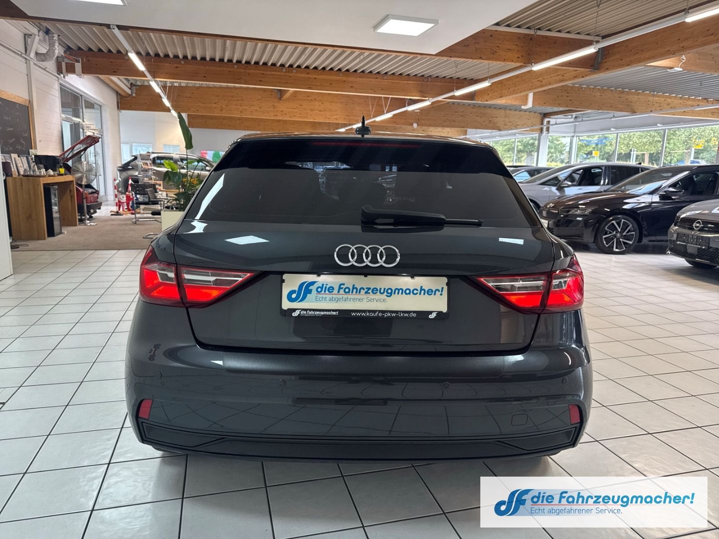 Fahrzeugabbildung Audi A1 Sportback 30 TFSI Digitales Cockpit 2-Zonen-K