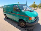 Volkswagen VW T4 Transporter  - Volkswagen aus 1996: Transporter