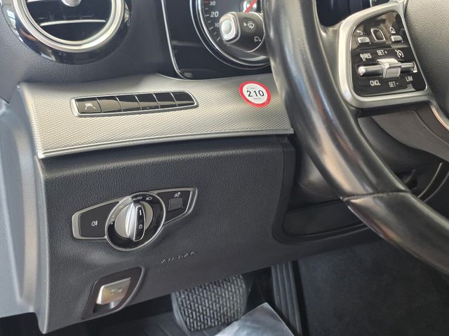 MERCEDES-BENZ E 220 — Foto 13