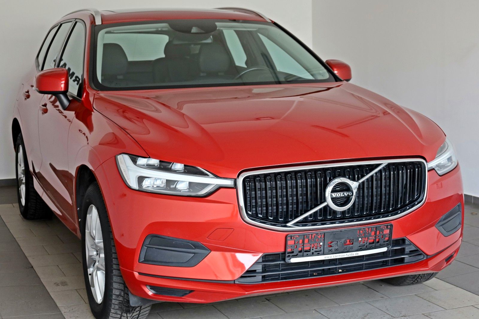 Fahrzeugabbildung Volvo XC60 Momentum AWD Leder,Navi,LED,Panorama,4xSH