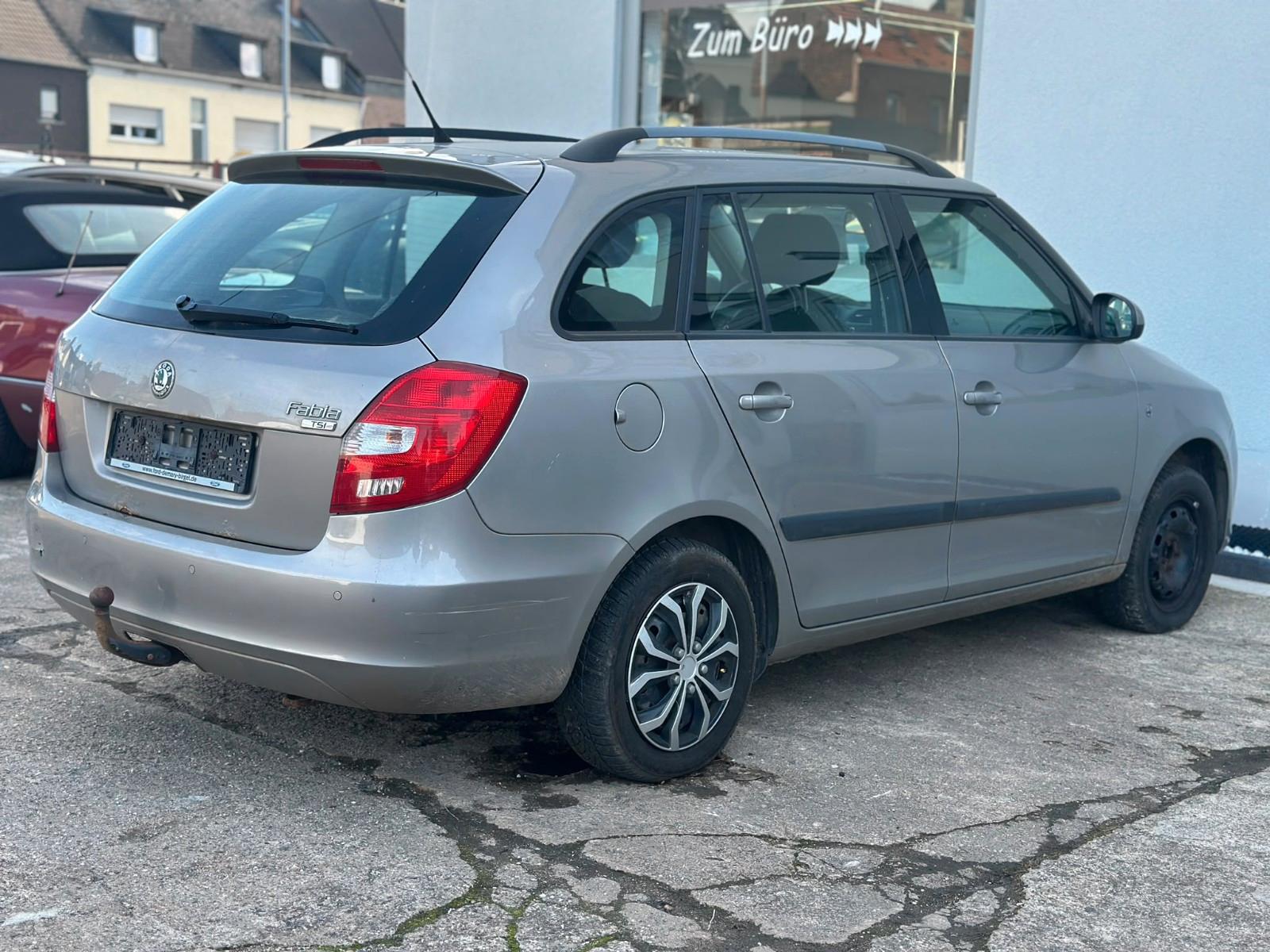 Skoda Fabia 2010 — photo 6