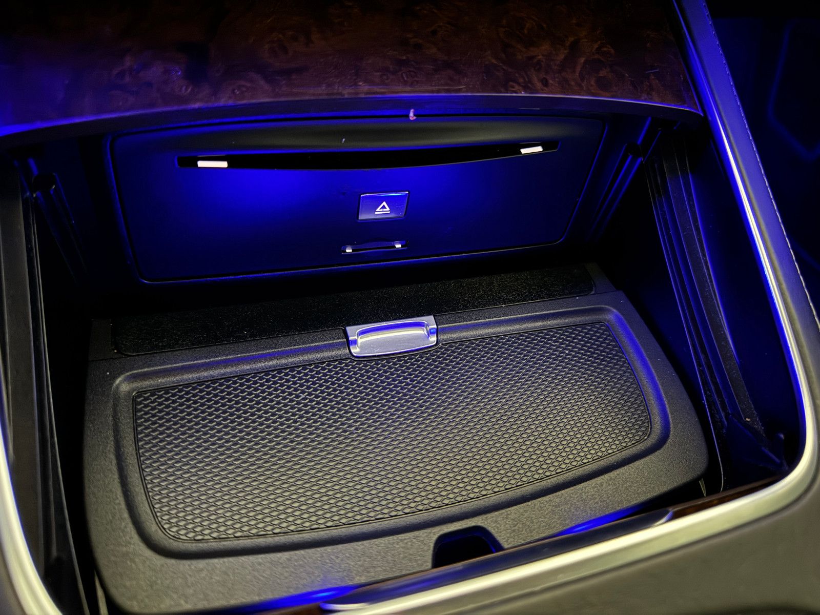 Fahrzeugabbildung Mercedes-Benz S 500 4MATIC LANG PANORAMA BURMESTER 4XSITZKLIMA