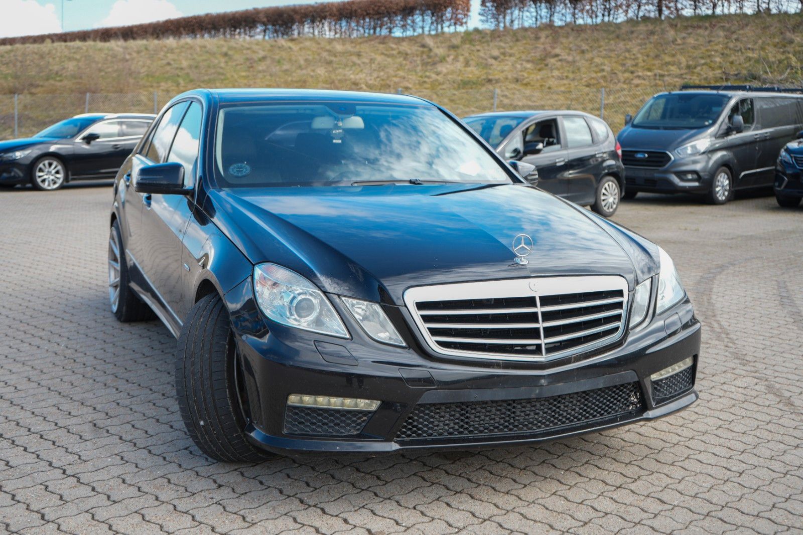 Mercedes-Benz E 220 E Limousine E 220 CDI BlueEfficiency