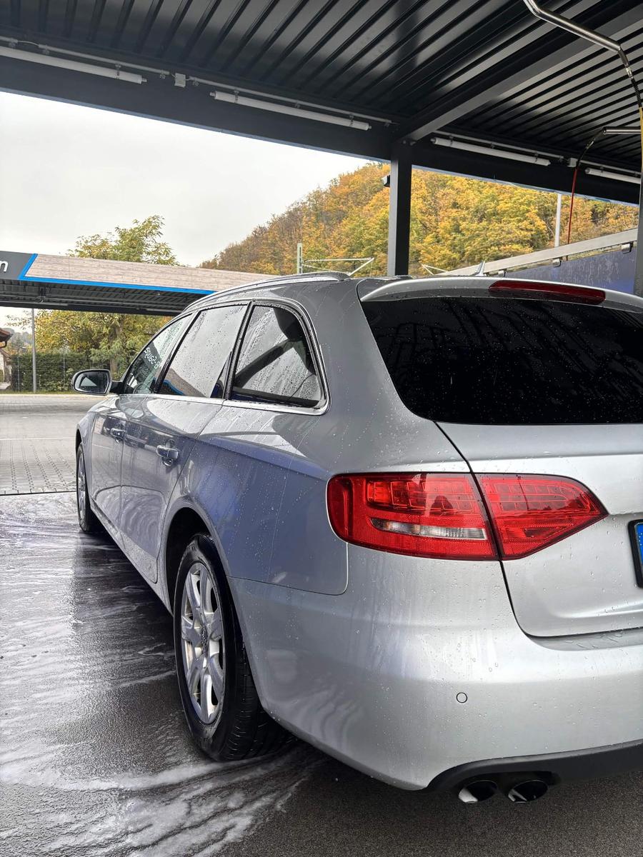 Audi A4 2010 — engine 1.968 cm³, 143 HP (105kW)