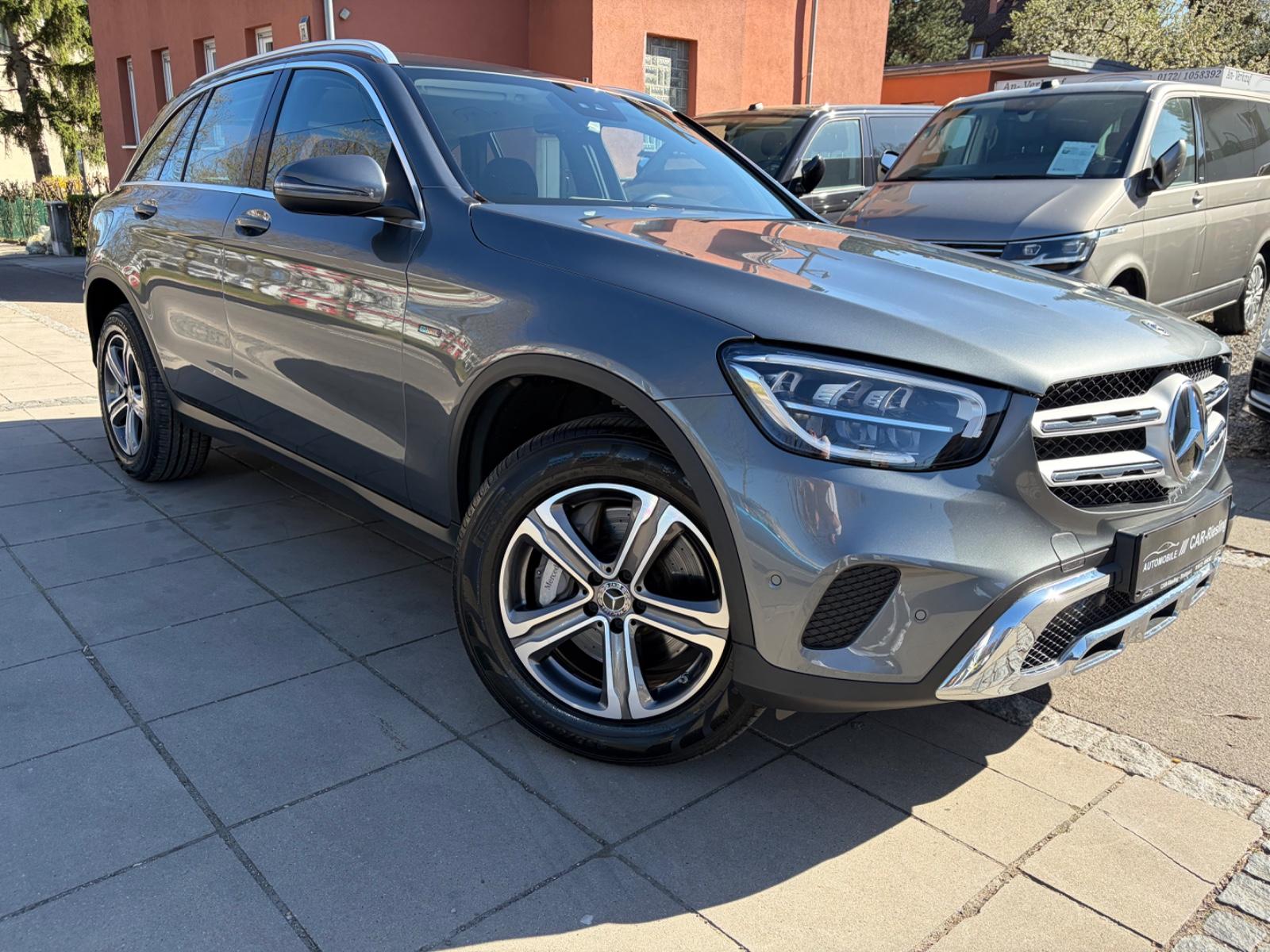 Mercedes-Benz GLC 300 de 4Matic/KAMERA/DAB/I HAND