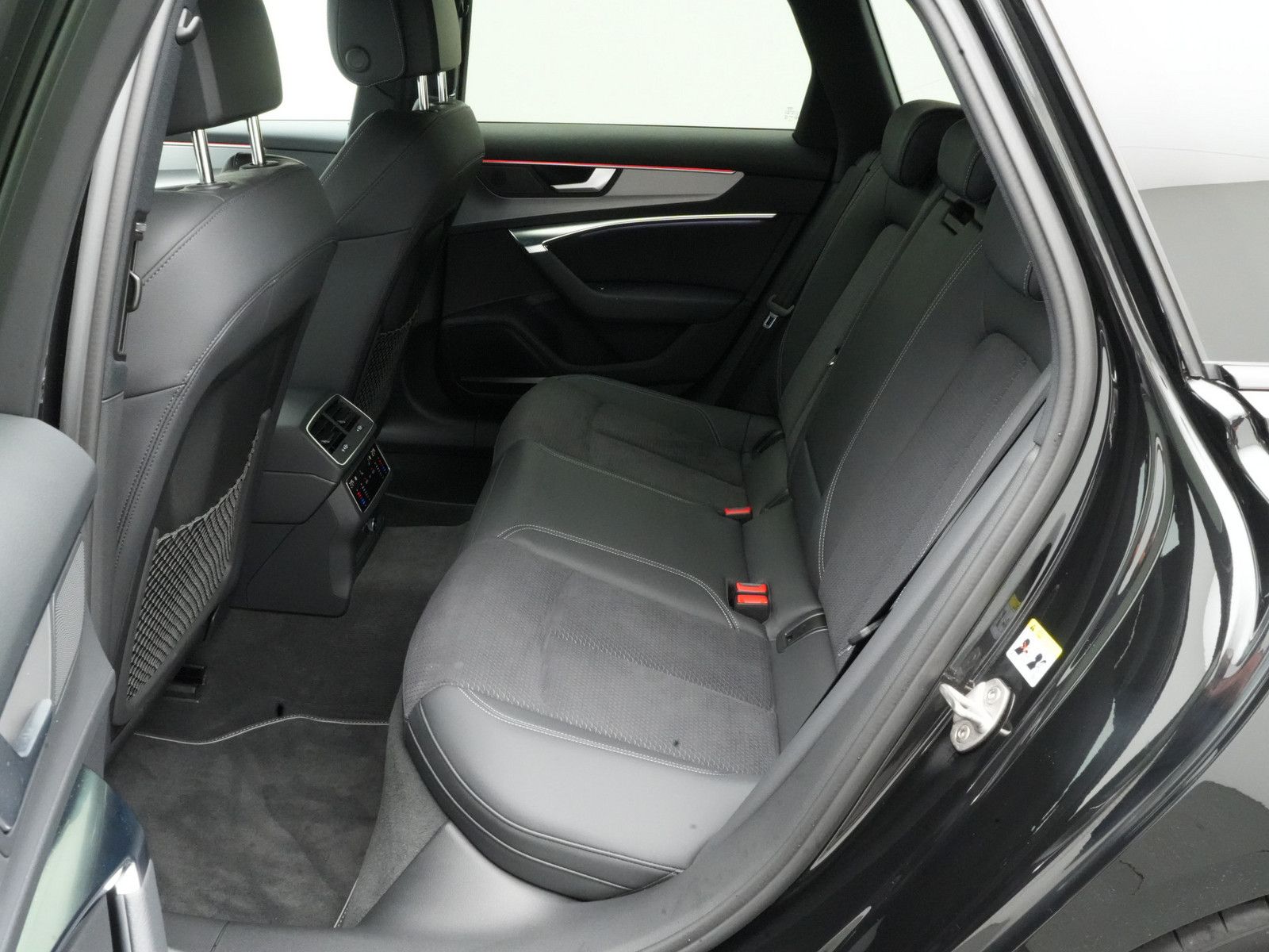 Audi S6 - Bild 14