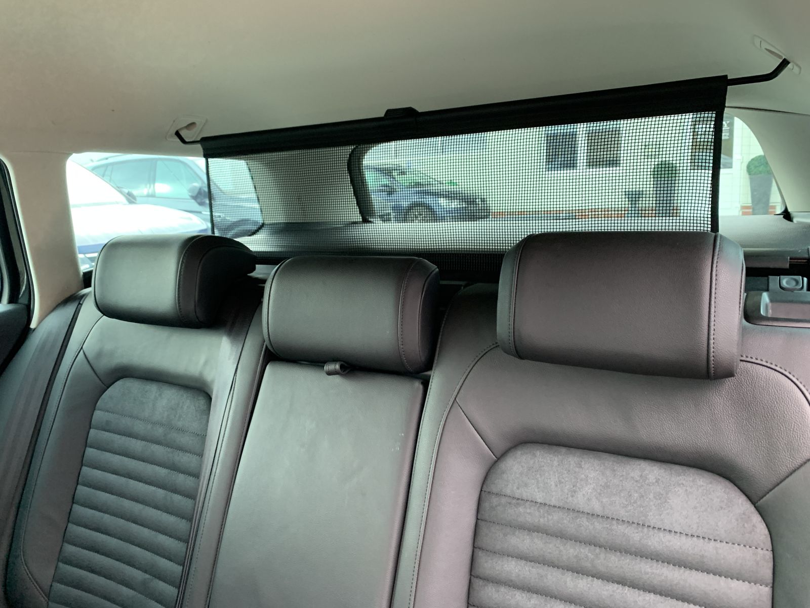 Fahrzeugabbildung Volkswagen Passat Variant 2.0 TDI*R-Line*STHZ*AHK*Alcantara