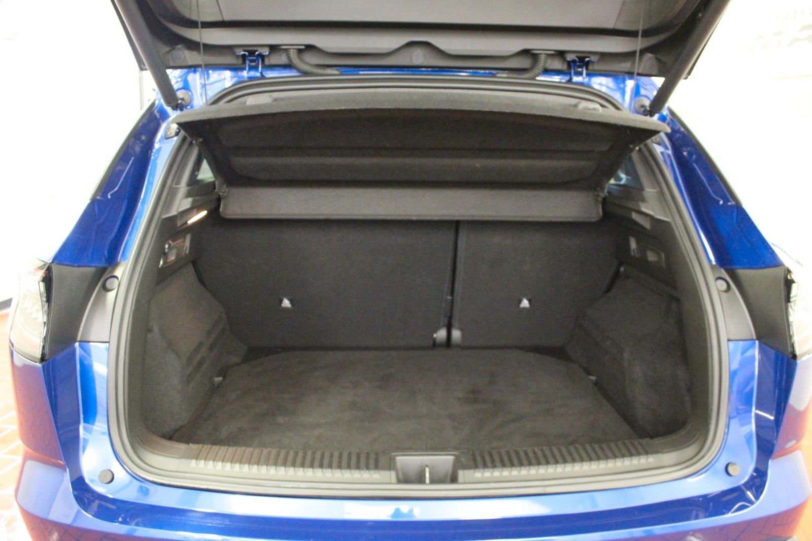 Fahrzeugabbildung Renault Austral E-Tech Full Hybrid 200 Techno Esprit Alp