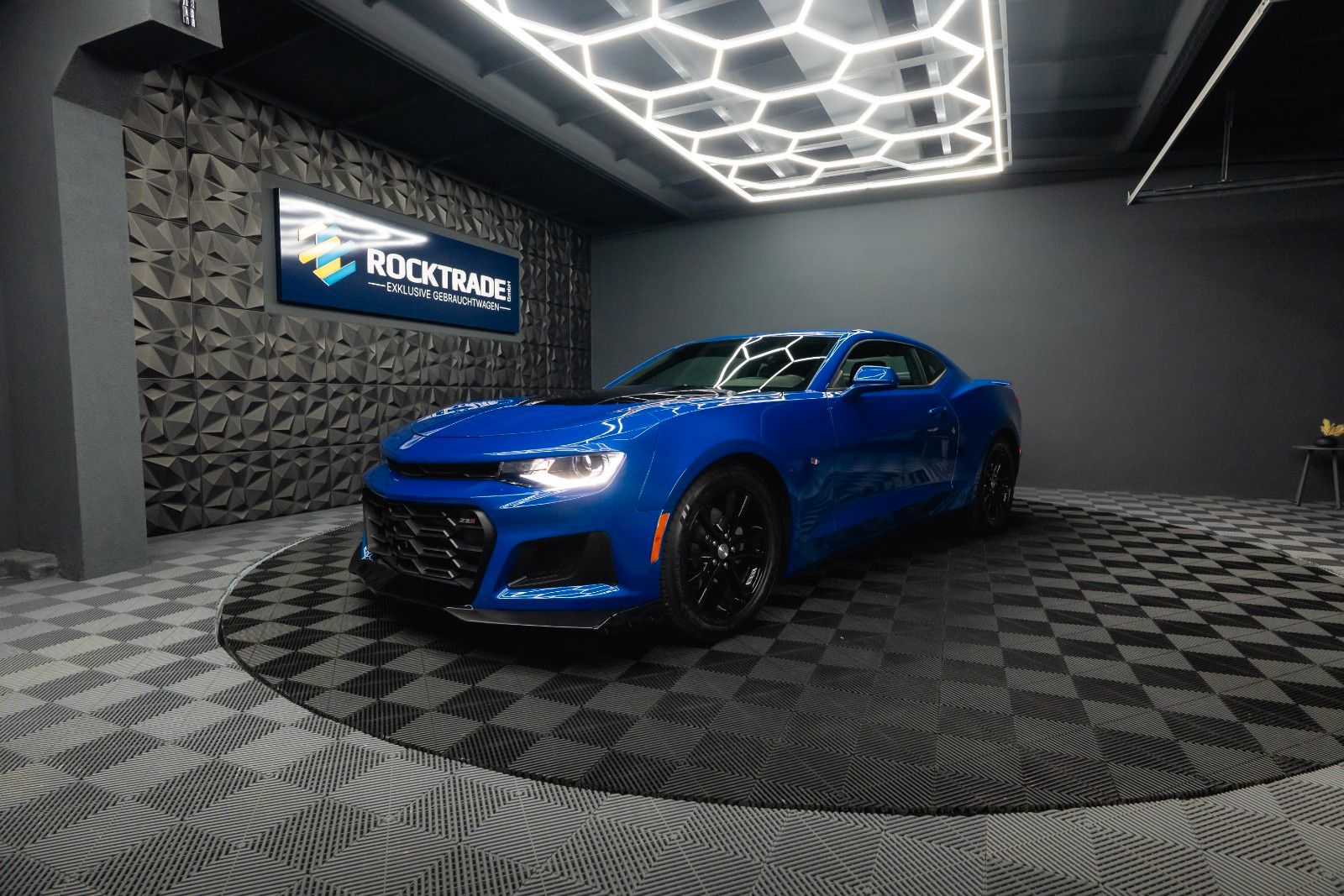 Fahrzeugabbildung Chevrolet Camaro 2.0 Turbo Coupe ZL1 Package *CarPlay*19%