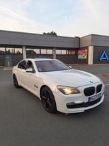 BMW 750i - - BMW 750 aus 2011: 750i