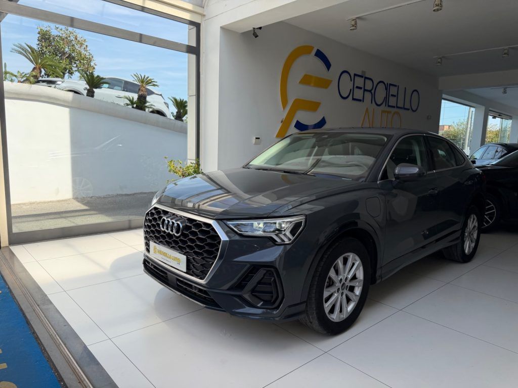 Audi Q3 SPB 45 TFSI e S tronic Business Plus da 