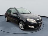 Skoda Fabia Ambition - Skoda Fabia aus 2013 mit Benzin-Antrieb: Metallic, Kleinwagen